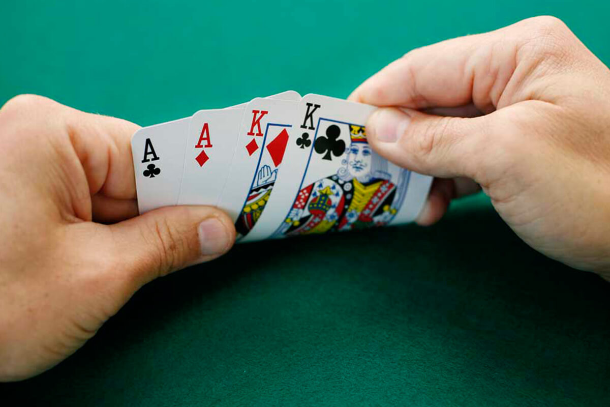 Como jogar Omaha: o guia completo do PLO, o jogo que domina os cash games